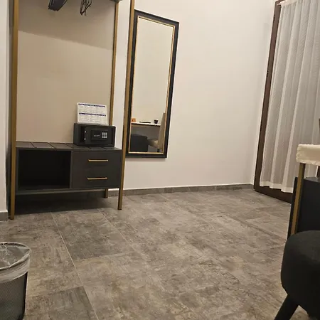 The Lux Bed & Breakfast 4*