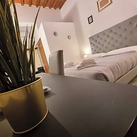 The Lux فندق مبيت وإفطار 4*