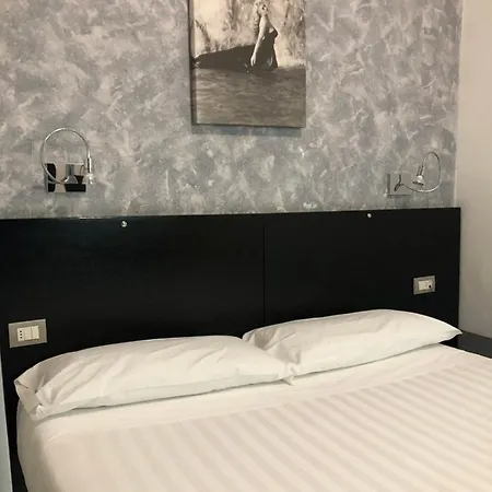 The Lux * Florence
