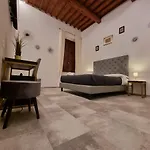 The Lux Florence