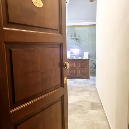 The Lux Frühstückspension 4*